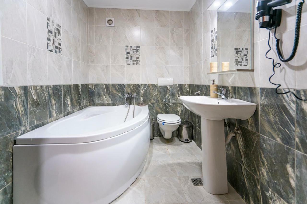 Ferienwohnung Ripsime Colina Marei Sinaia Exterior foto